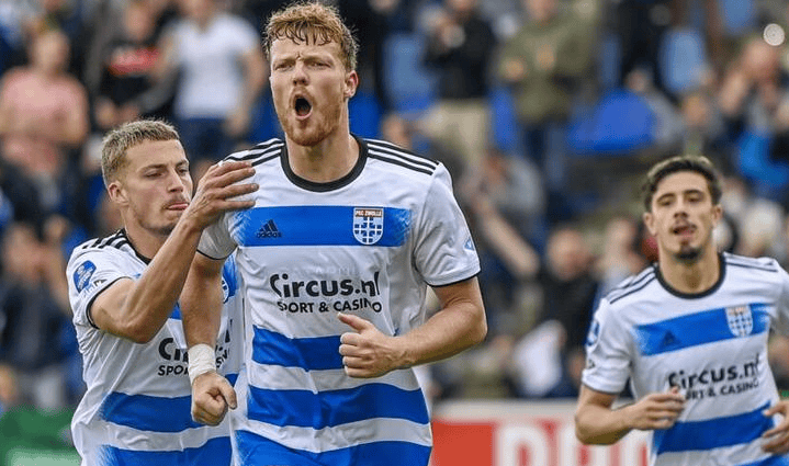 中超又一高级货！米特里策完美处子秀，22分钟传射，轰远射世界波