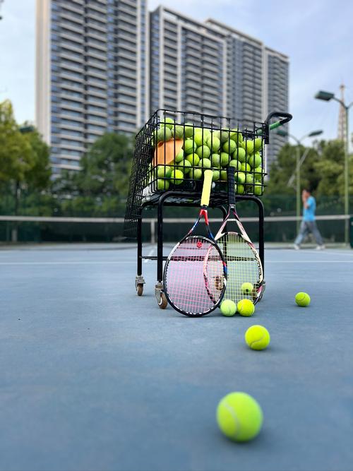 官方：摩纳哥签下勒沃库森门将赫拉德茨基；据悉总价300万欧